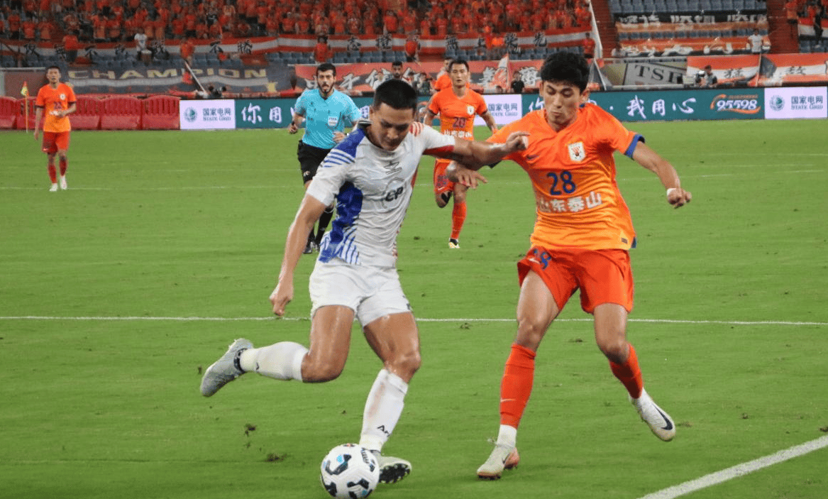 明星解说视频-上海久事内部会议纪要流出——集结日刷新队史纪录,足总杯使命明确,阵容厚度经受考验的简单介绍